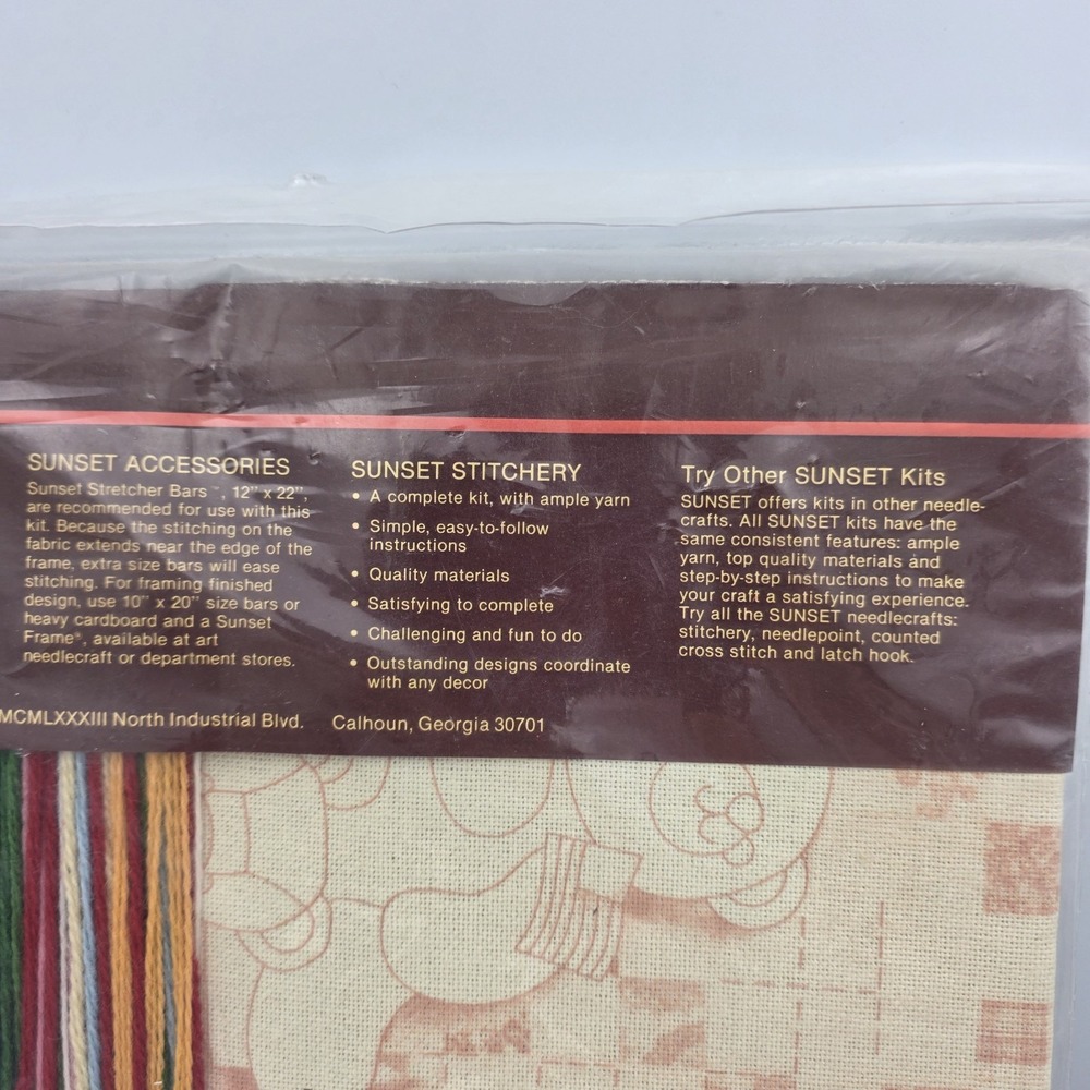New Vtg 1983 Sunset Stitchery 2605 Crewel Kit "Bear With Us" Fits Frame 10 x 20 - Picture 7 of 7